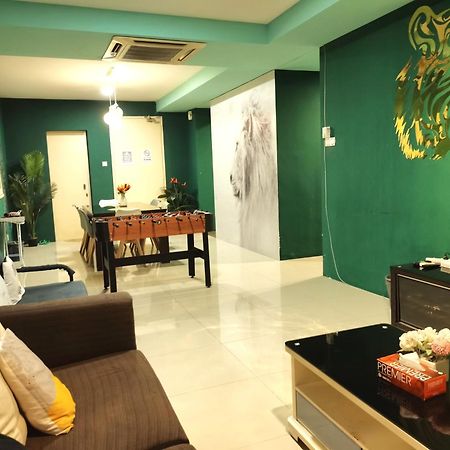 Cozy Forest Themed Homestay 4 Bedroom Kuala Lumpur Exterior photo